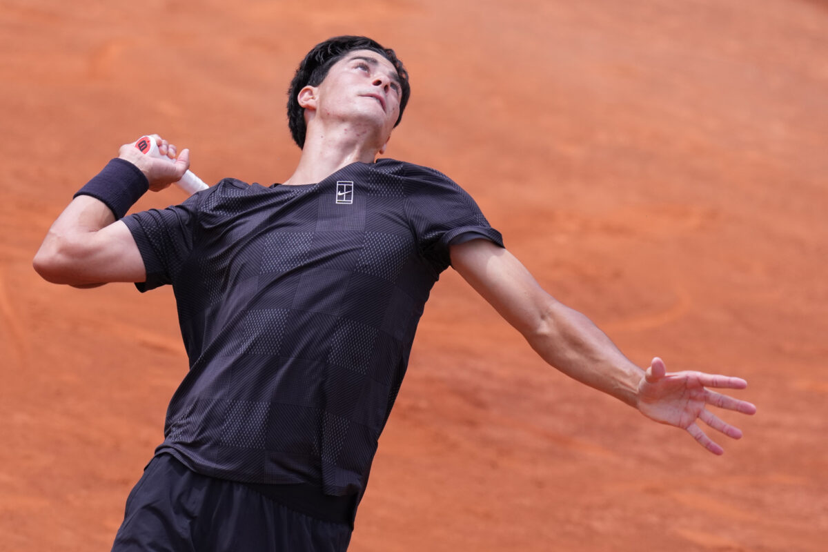 Roland Garros: Cinà bow out in the second round, De Jong wins
