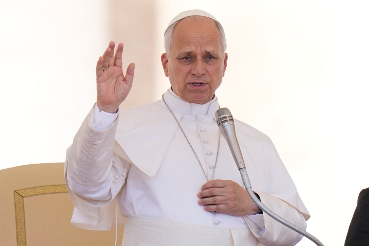 Pope: “War does not solve problems, where drones fall, hopes fall”