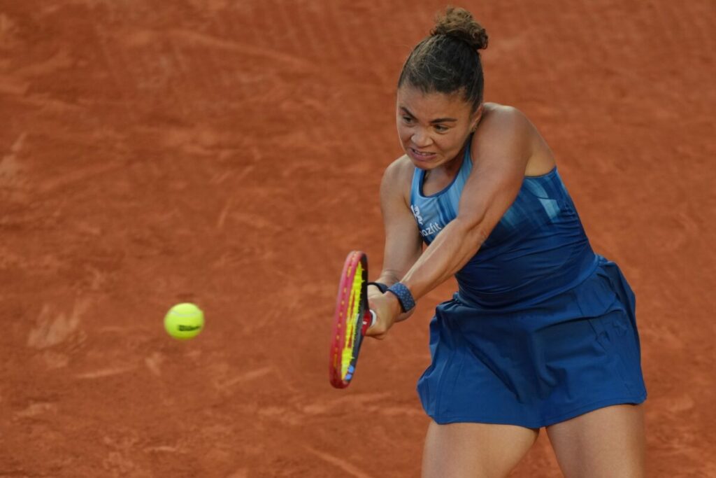 Roland Garros: Paolini knocked out in the second round
