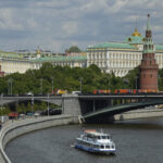 Ukraine, Moscow: ‘Ready to strike Kiev at any moment’