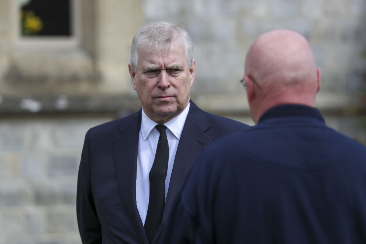 United Kingdom: BBC reports that the Royal Family received controversial emails from Prince Andrew in 2020