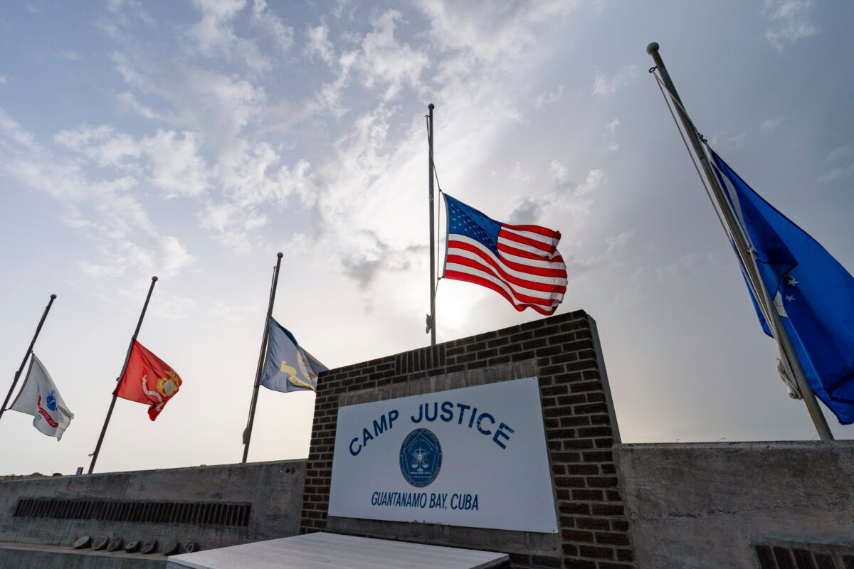 Cuba: meeting between senior US and Cuban military officers in Guantanamo Bay Cuba: meeting between senior US and Cuban military officers in Guantanamo Bay