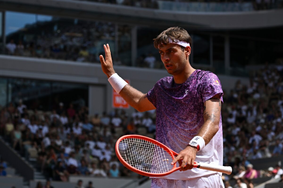 Roland Garros: Cobolli beats Tien in straight sets and reaches the round of 16