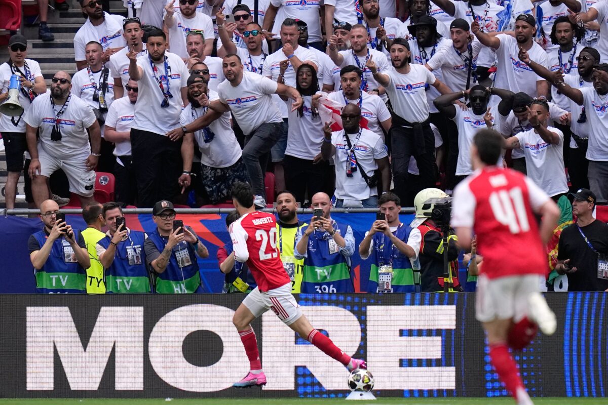 Champions League: PSG 0-1 Arsenal at half-time