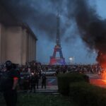 Champions League, 130 arrests in clashes in Paris after PSG victory