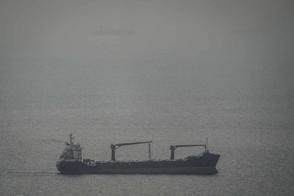 Iran, UK: “Cargo ship attacked in Persian Gulf off Iraq, massive explosion.”
