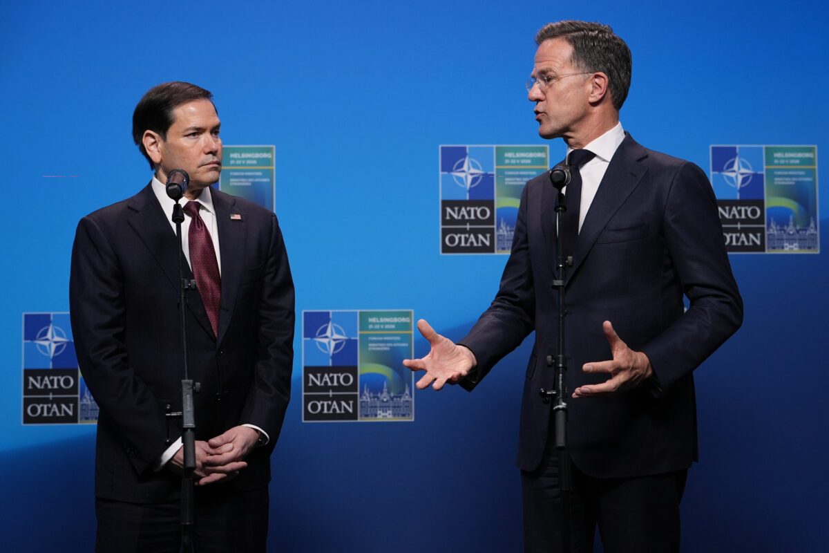 NATO: FT, US in talks to expand deployment of nuclear weapons in Europe NATO: FT, US in talks to expand deployment of nuclear weapons in Europe