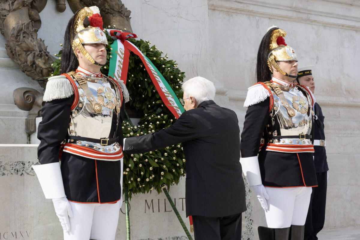 2 June: Mattarella pays tribute to the Unknown Soldier at the Altar of the Fatherland