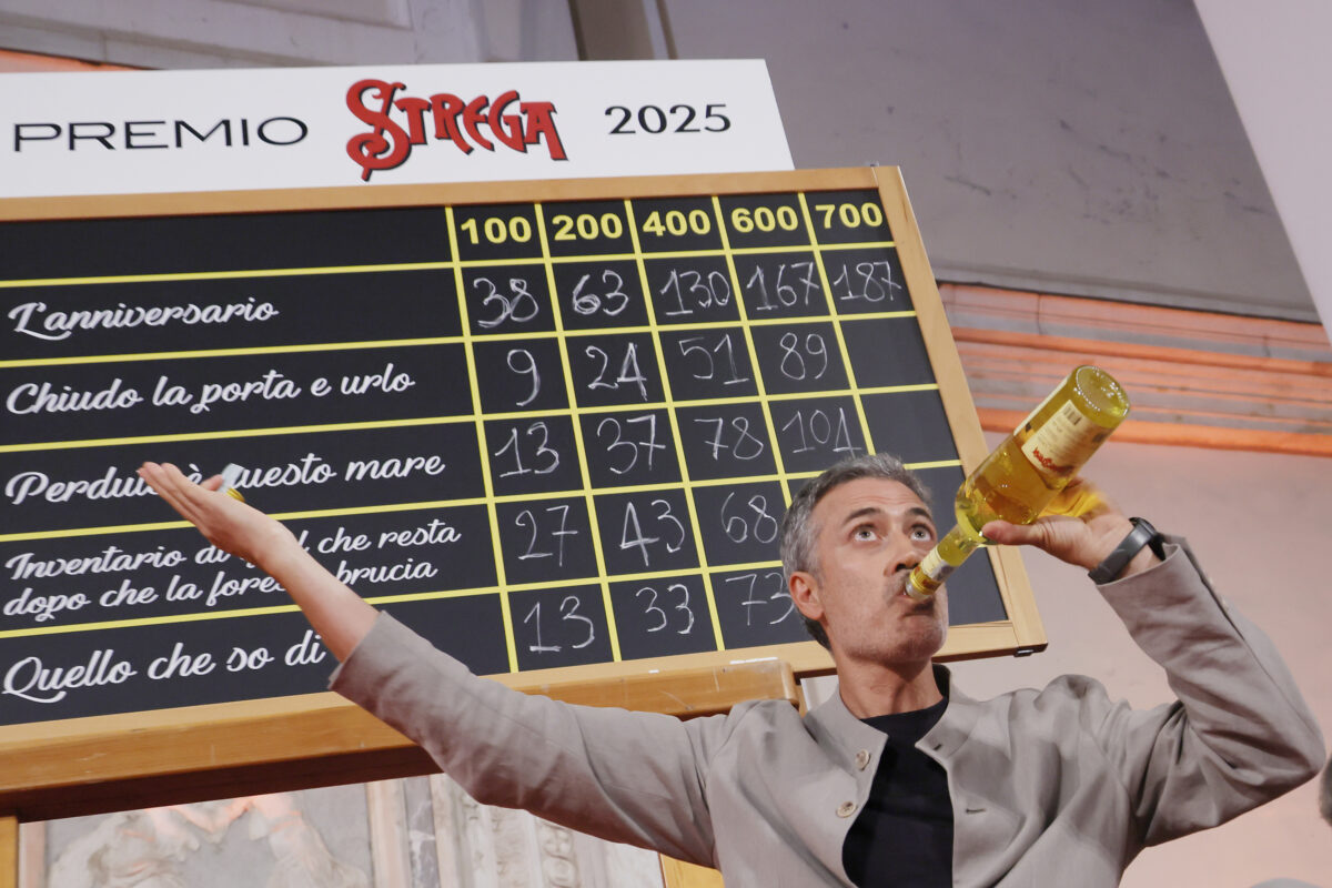 Strega Prize: final shortlist announced, Mari tops the list with “I convitati di pietra” Strega Prize: final shortlist announced, Mari tops the list with “I convitati di pietra”