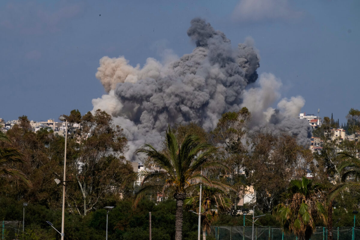Lebanon: Israel strikes ambulance in the south, killing two paramedics