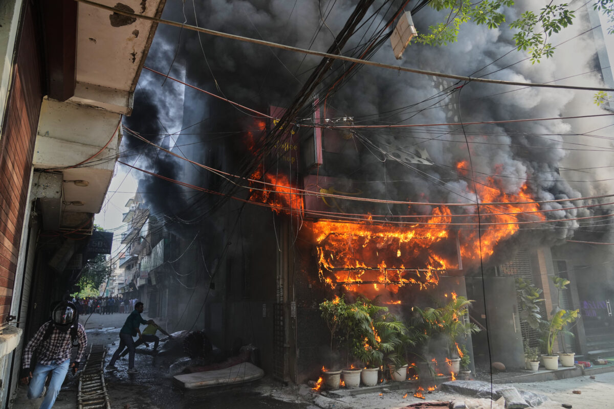 India: building fire in New Delhi leaves at least 18 dead