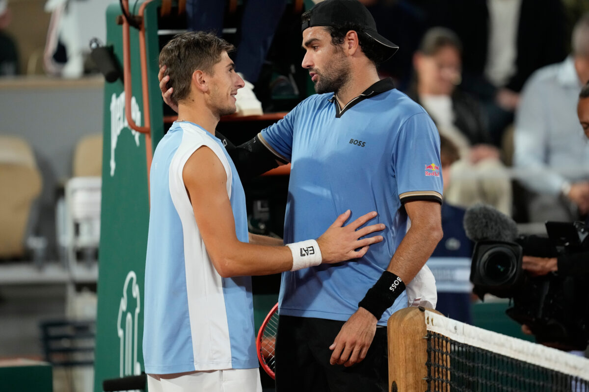 Roland Garros: Berrettini withdraws; Arnaldi through to the semi-finals to face Cobolli