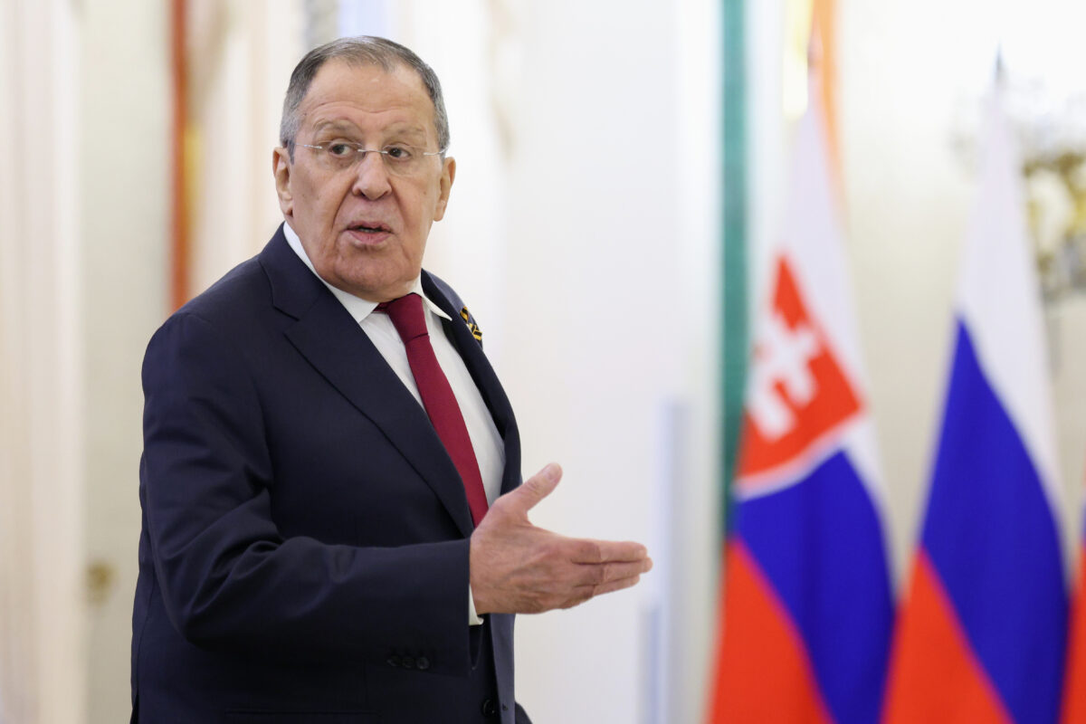 Iran, Lavrov: ‘US doesn’t know how to get out of the war’