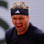 Roland Garros: Zverev first finalist, beats Mensik in four sets