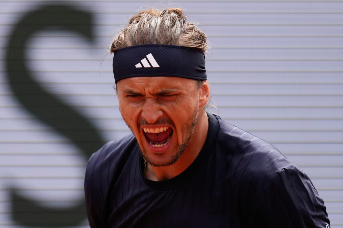 Roland Garros: Zverev first finalist, beats Mensik in four sets