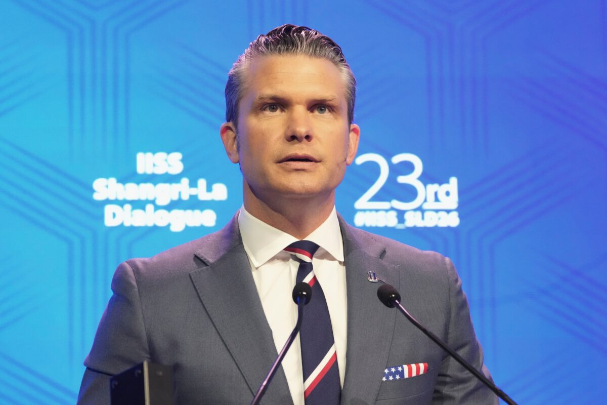 USA, Pete Hegseth in Normandy: “European beaches attacked by dangerous ideologies”