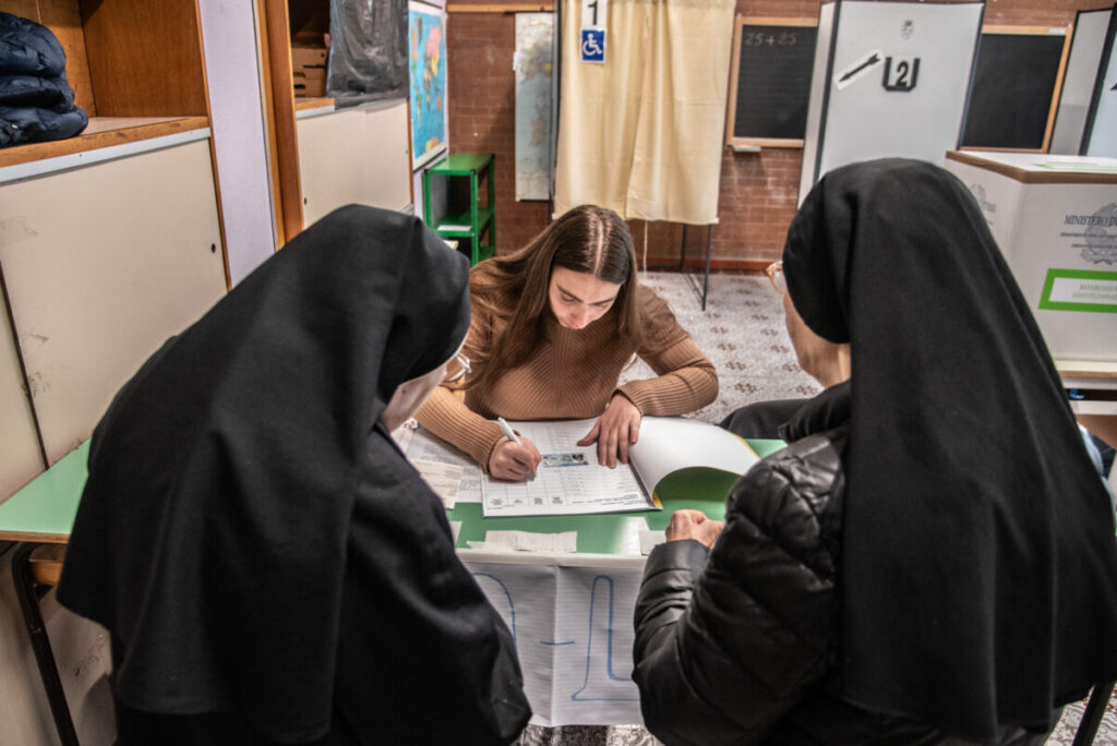 Local elections: turnout at 13.5% at midday in run-off votes, down on first round