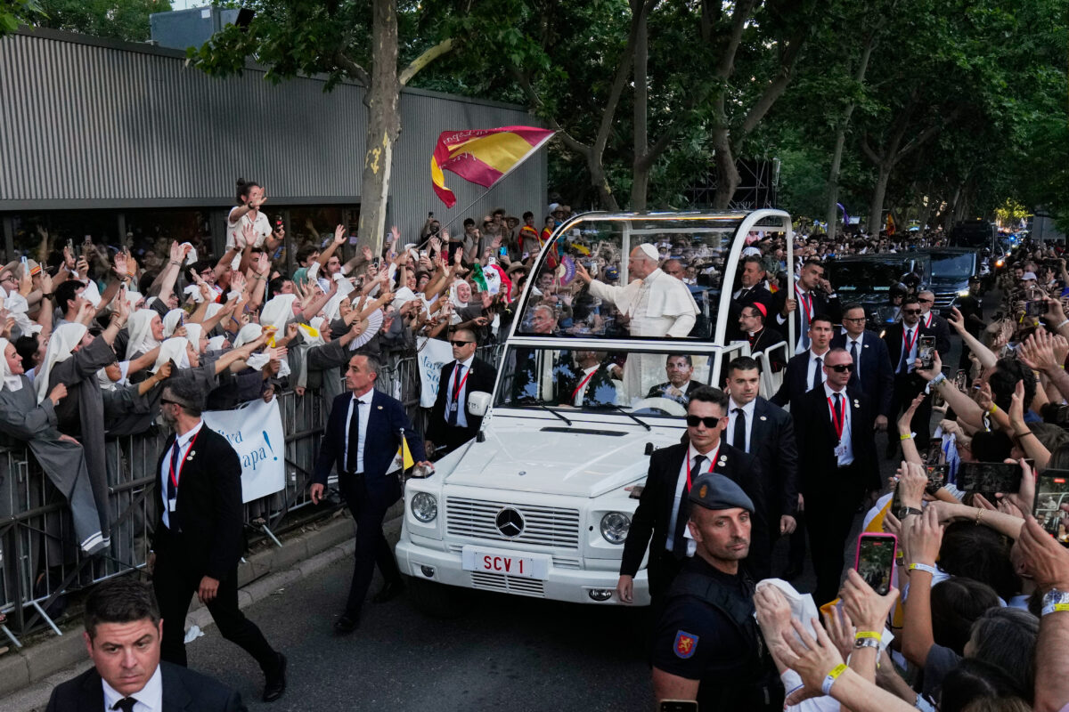 Spain: Thousands gather in Madrid for the Pope’s open-air Mass