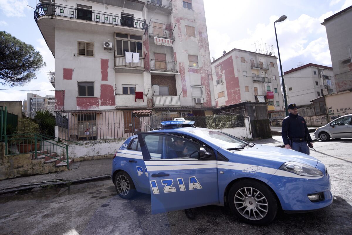 Naples: disabled man shot in the leg over a social media ‘like’; a young man arrested Naples: disabled man shot in the leg over a social media ‘like’; a young man arrested