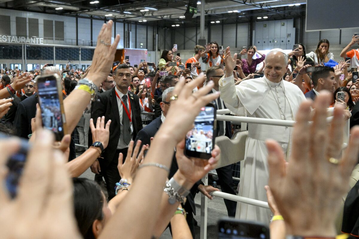 Spain: Pope lands in Barcelona, begins second leg of apostolic journey Spain: Pope lands in Barcelona, begins second leg of apostolic journey