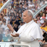 Pope: “Everyone is called to confront violence against women”