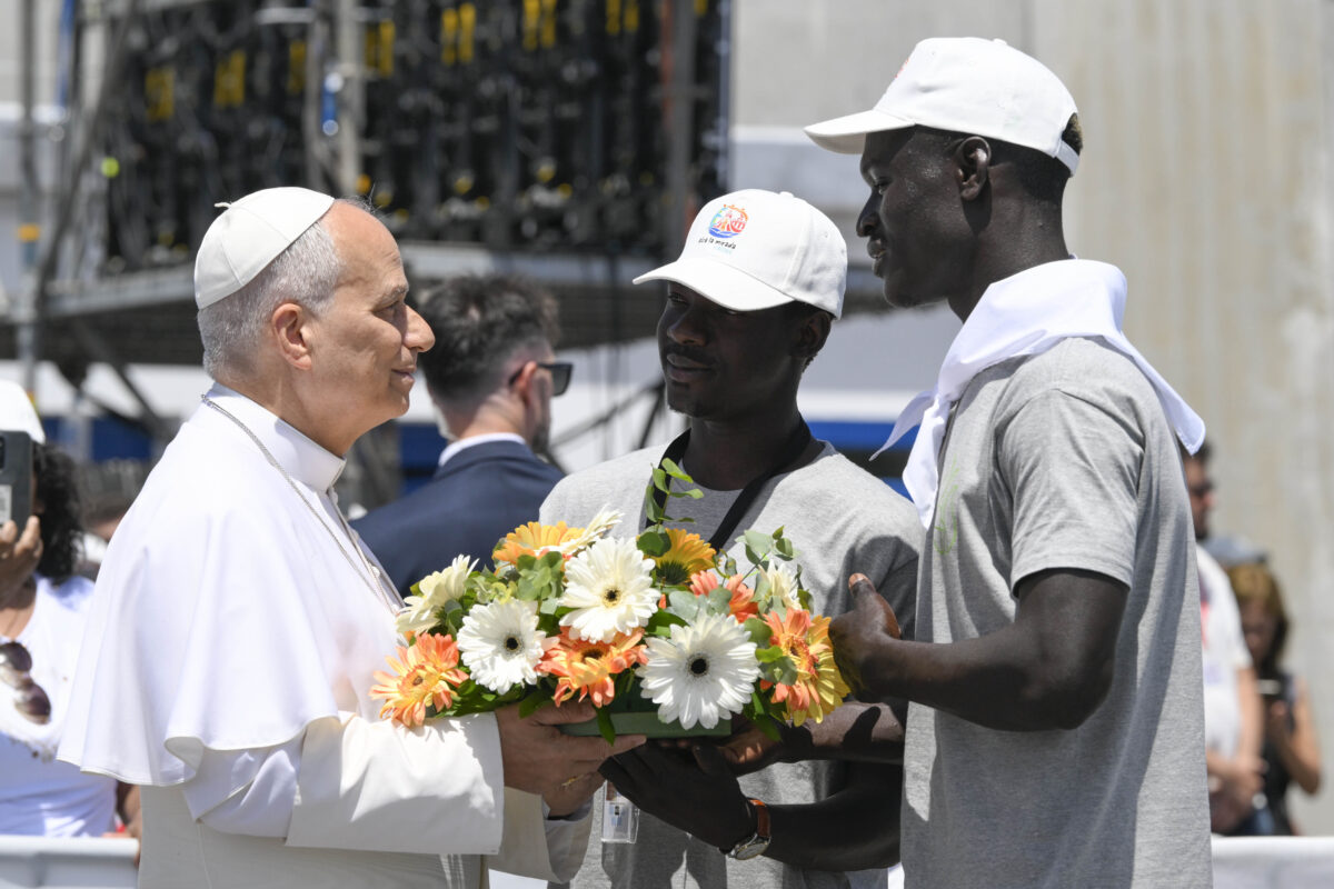 Migrants: Pope in the Canary Islands: ‘Human dignity has no passport’ Migrants: Pope in the Canary Islands: ‘Human dignity has no passport’