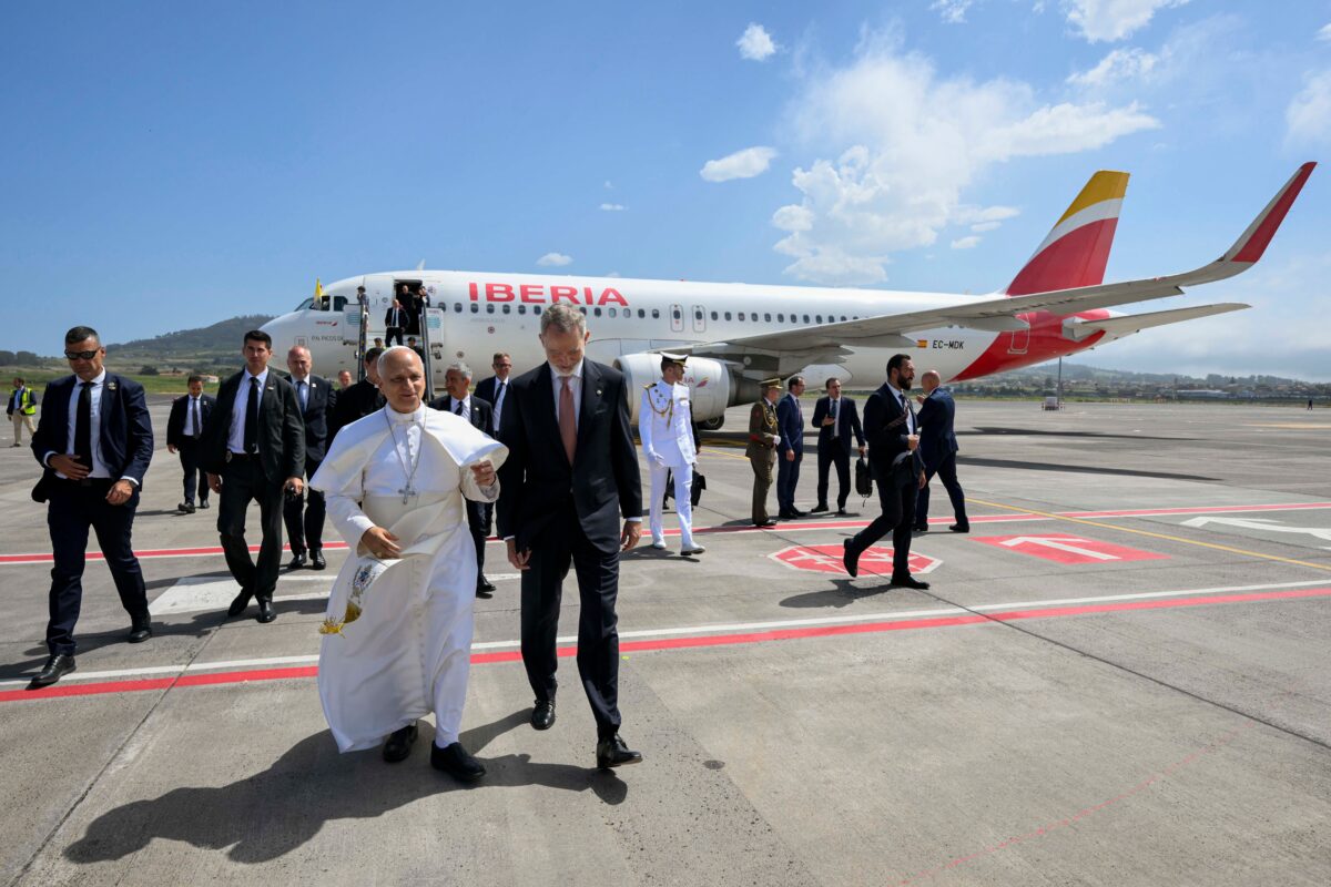 Spain: Pope Leo XIV returns to Rome on King Felipe’s plane