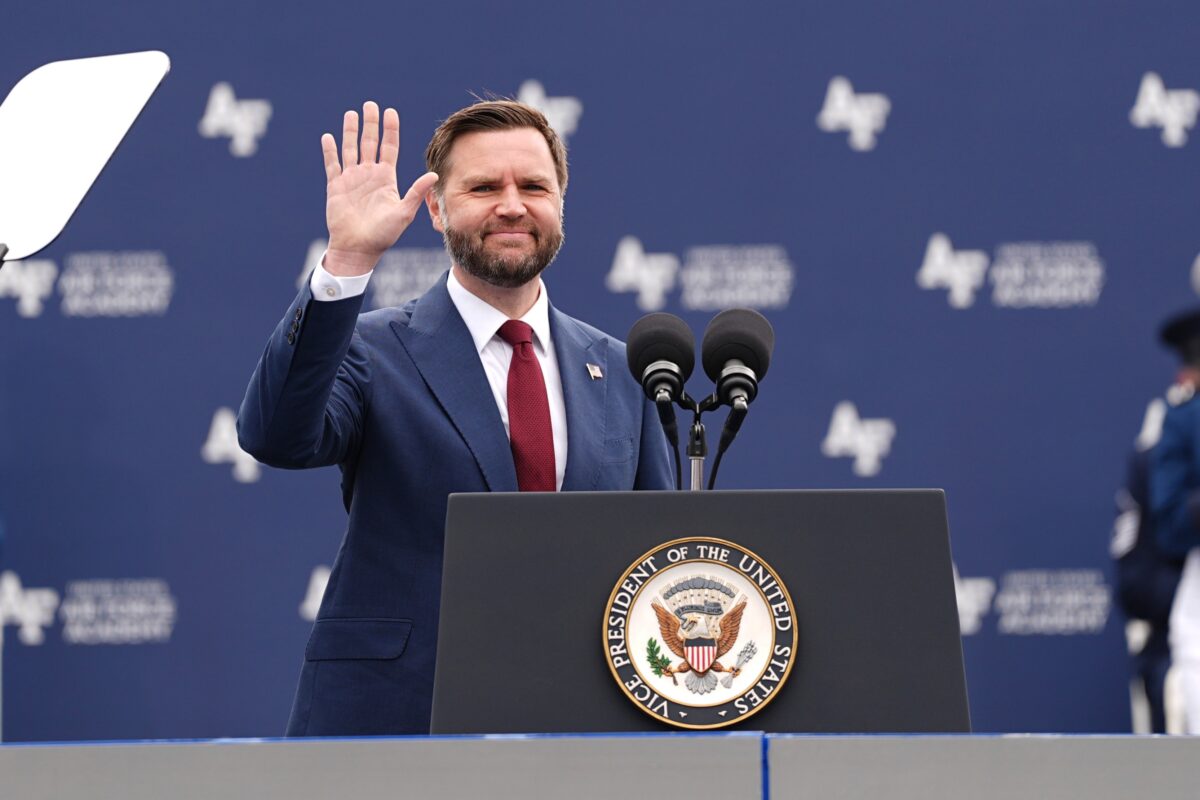 Iran, Vance: ‘We expect the Strait of Hormuz to remain open without tolls’ Iran, Vance: ‘We expect the Strait of Hormuz to remain open without tolls’