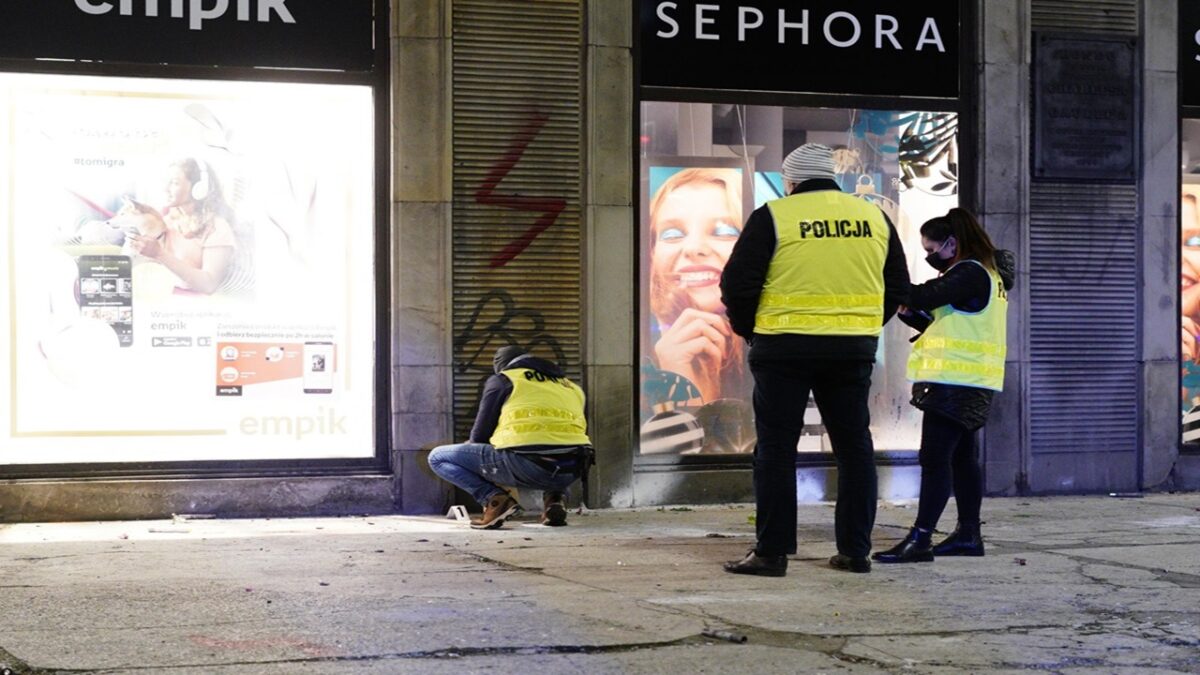 Poland: Russian artist Semyon Skrepetsky shot dead