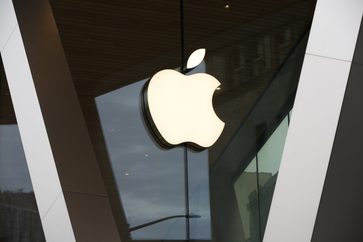 Competition authorities launch investigation into Apple over cloud services