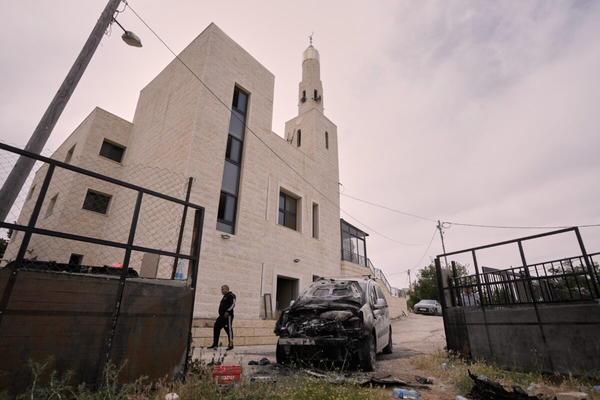 Middle East: Media Report Settlers Set Fire to Mosque in the West Bank