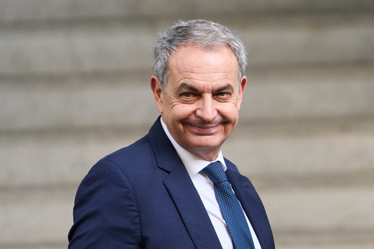 Spain: Zapatero denies having intervened in the Plus Ultra bailout