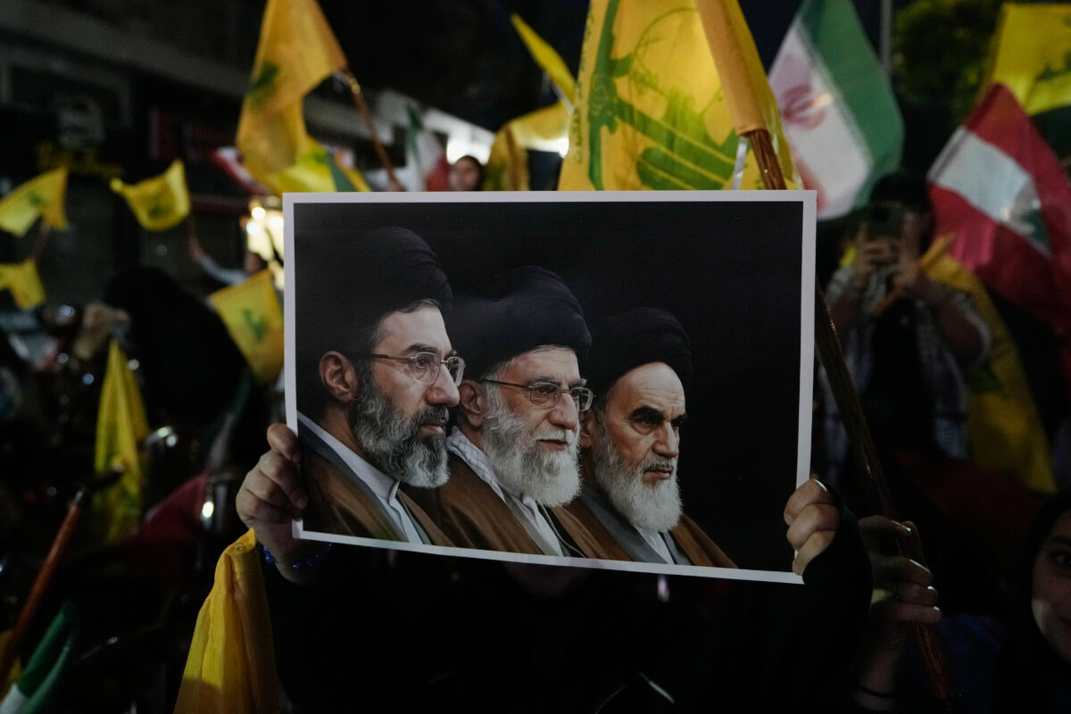 Iran, Khamenei: “I have given my consent to the memorandum of understanding with the US”