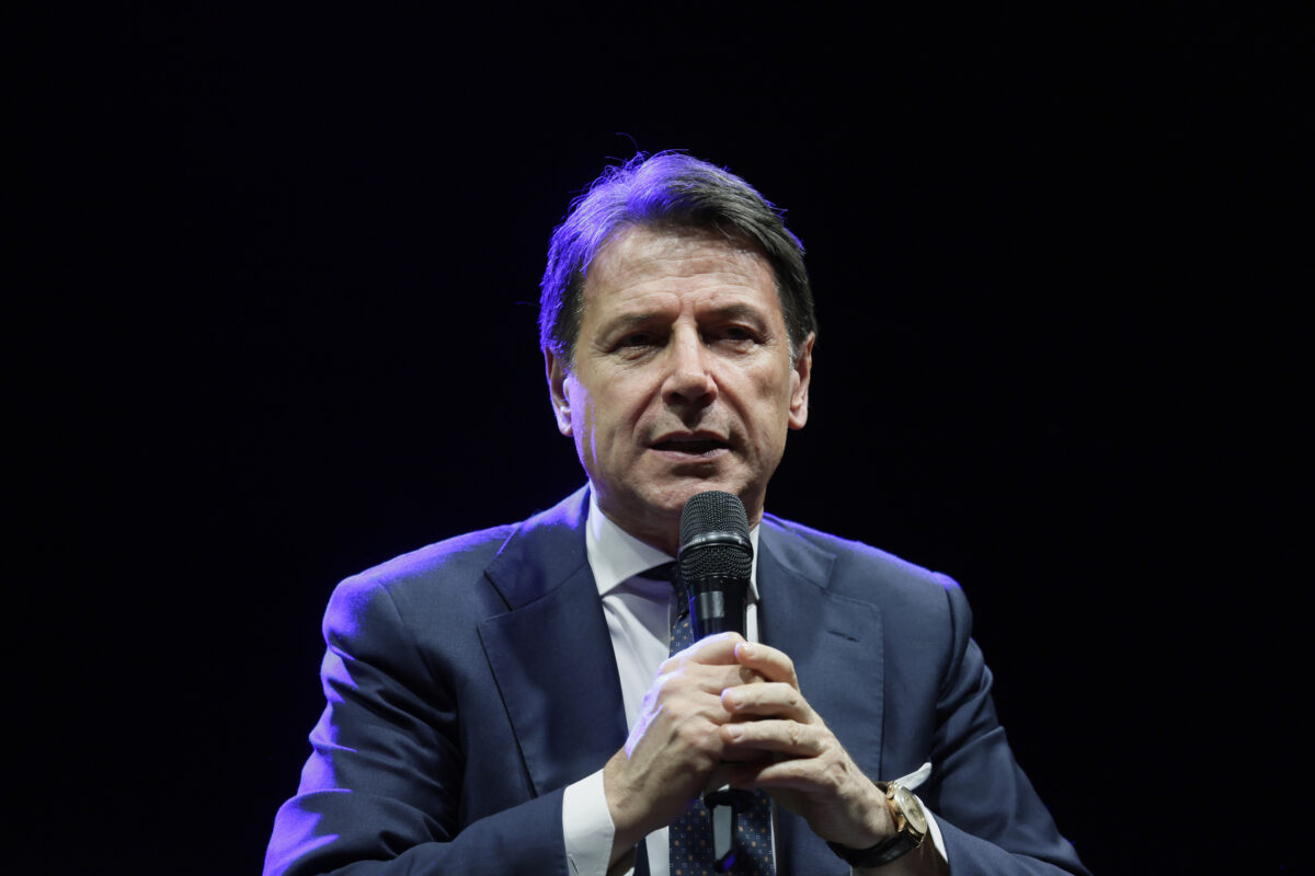 Government, Conte: “Emergencies forgotten; talk is of rearmament and electoral law”