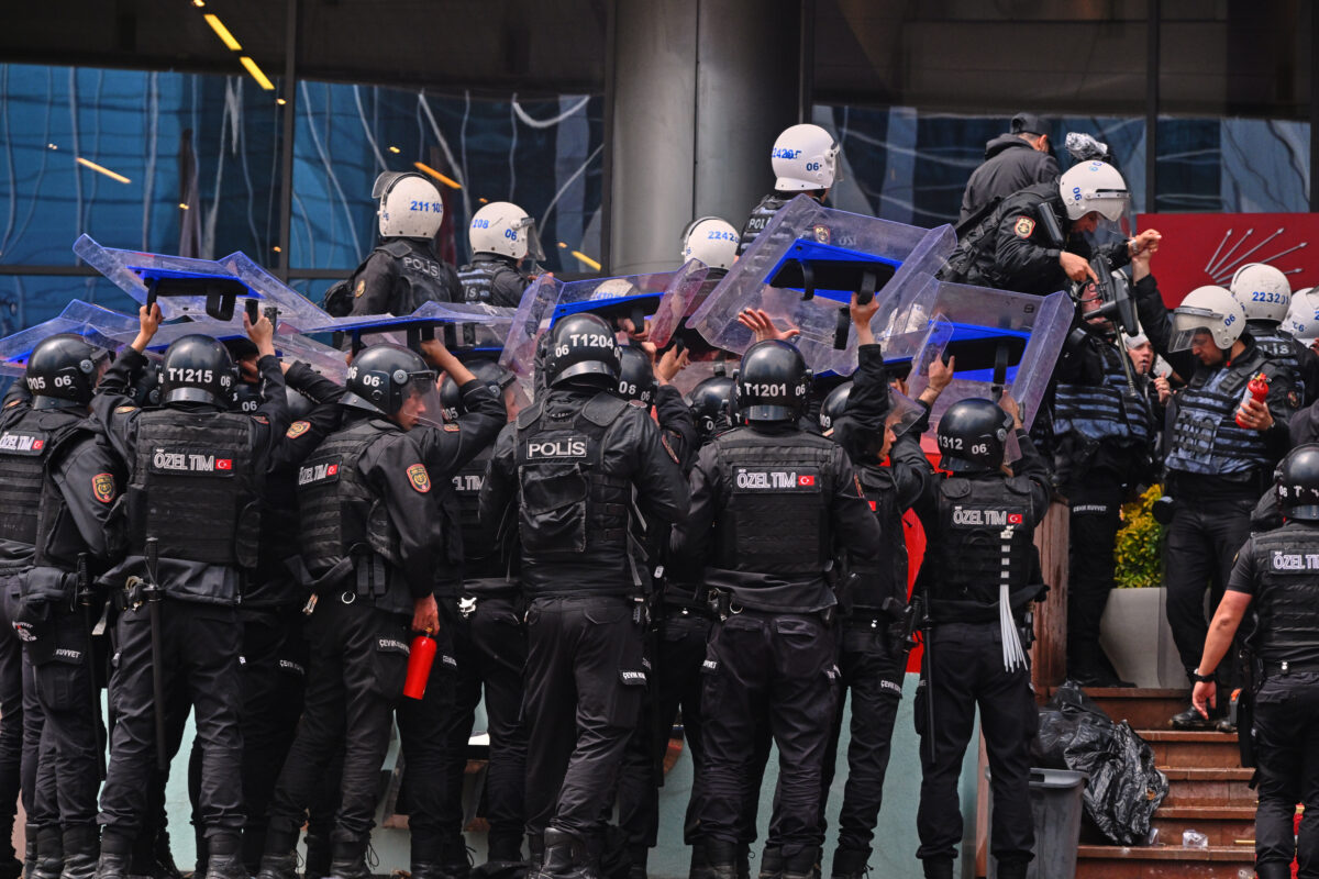 Turkey: Raids in Ankara ahead of NATO summit: 209 arrests Turkey: Raids in Ankara ahead of NATO summit: 209 arrests