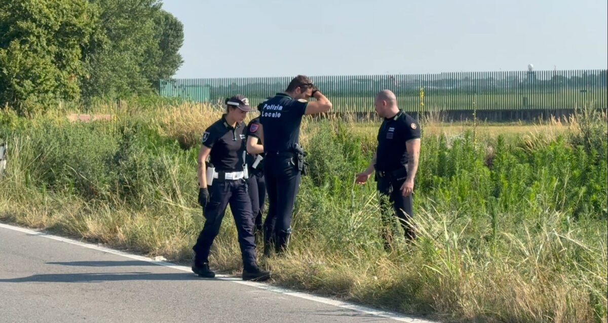 Milan, officer dies after chase: investigation opened for road homicide. SUV found