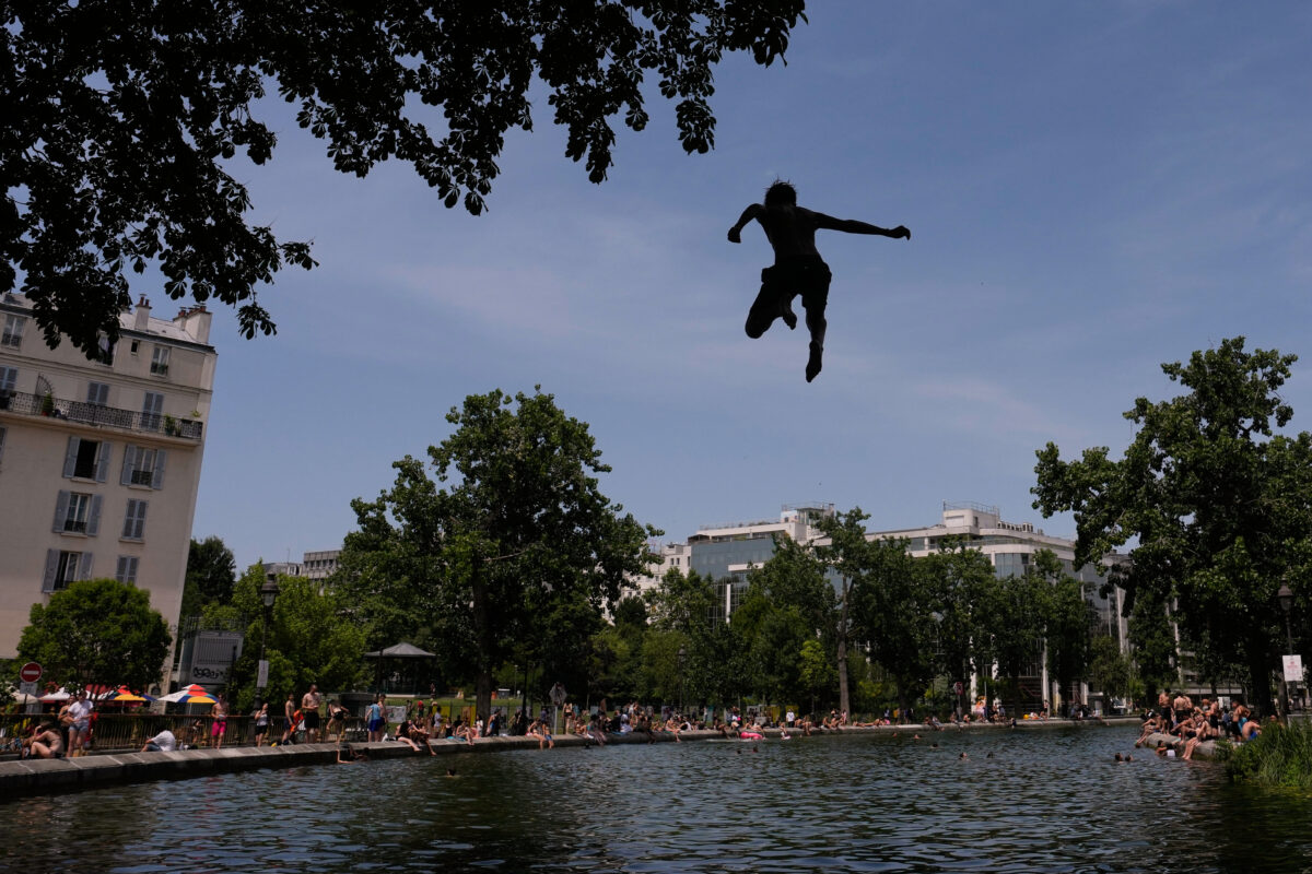France: the hottest day on record, average temperature 29.8° France: the hottest day on record, average temperature 29.8°