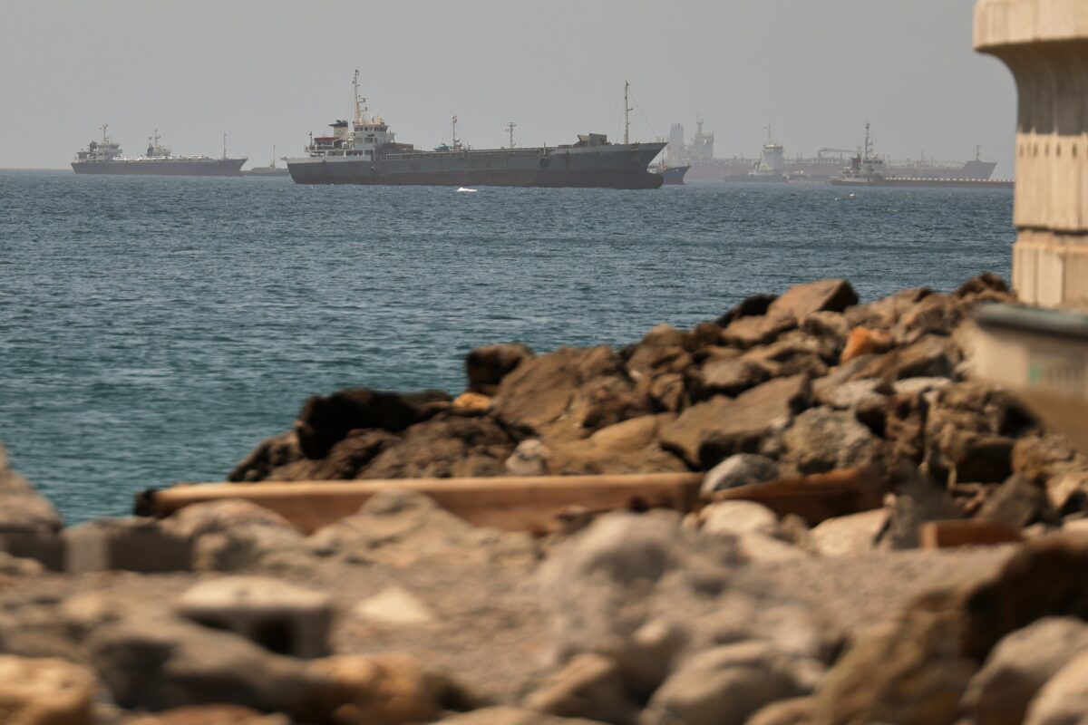 Iran, Pasdaran: ‘Transit through the Strait of Hormuz only via approved routes’