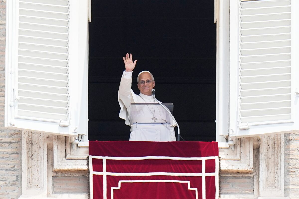 Pope: “It is the duty of every Christian to sacrifice themselves for a world living in harmony”