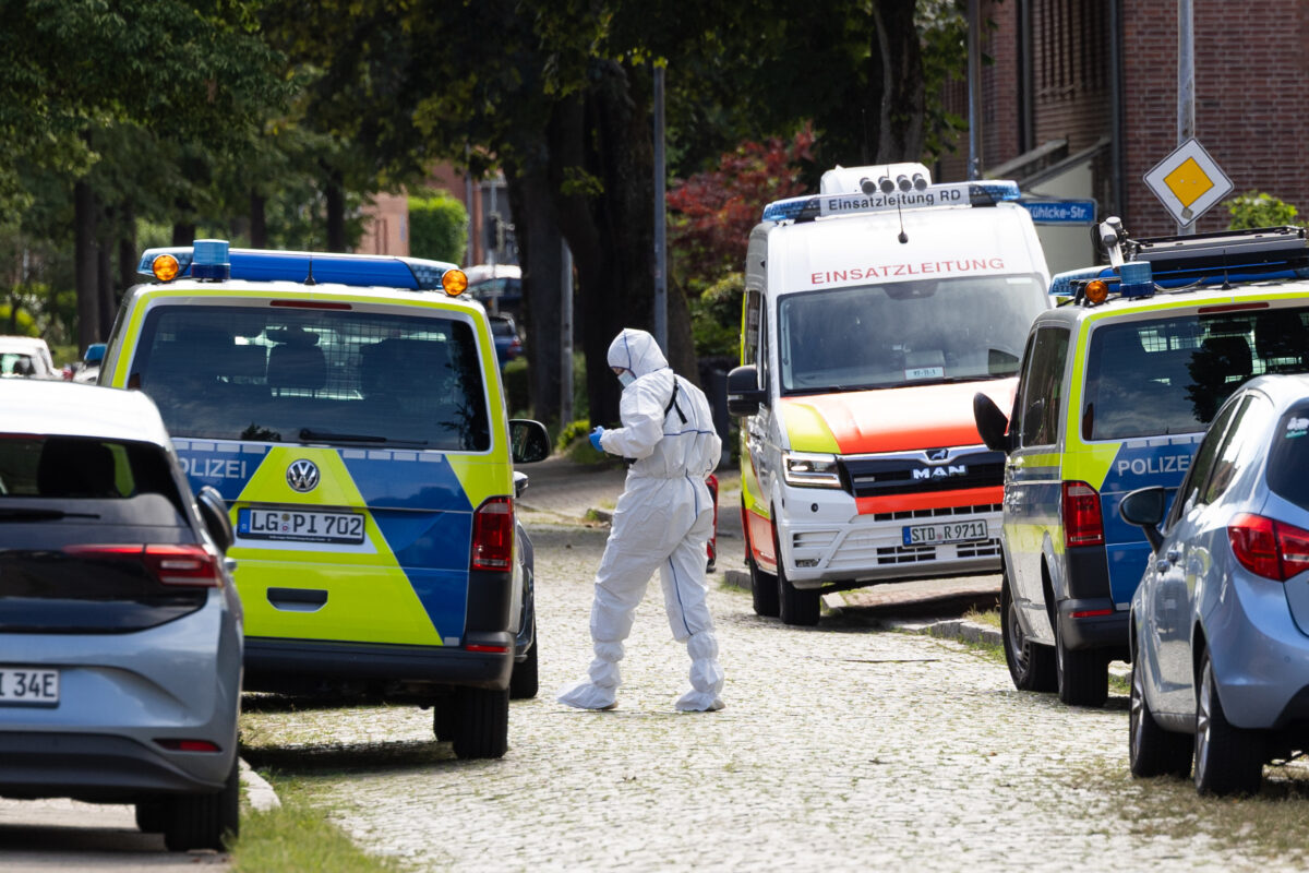 Germany: media report that three people have been detained in Stade – the main suspect and two women