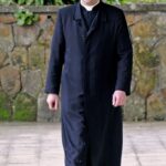 Church, Lefebvrian Leader: “Accused of Disrespecting the Pope, Yet He Is the One Who Is Humiliated”