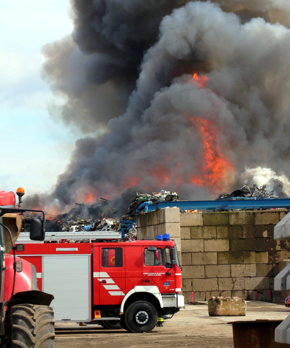 Belgium: at least five dead and several injured in an apartment block fire in Antwerp Belgium: at least five dead and several injured in an apartment block fire in Antwerp