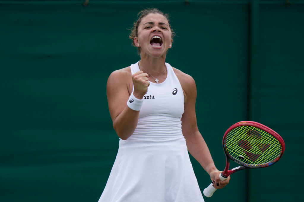 Wimbledon: Paolini progresses to the third round