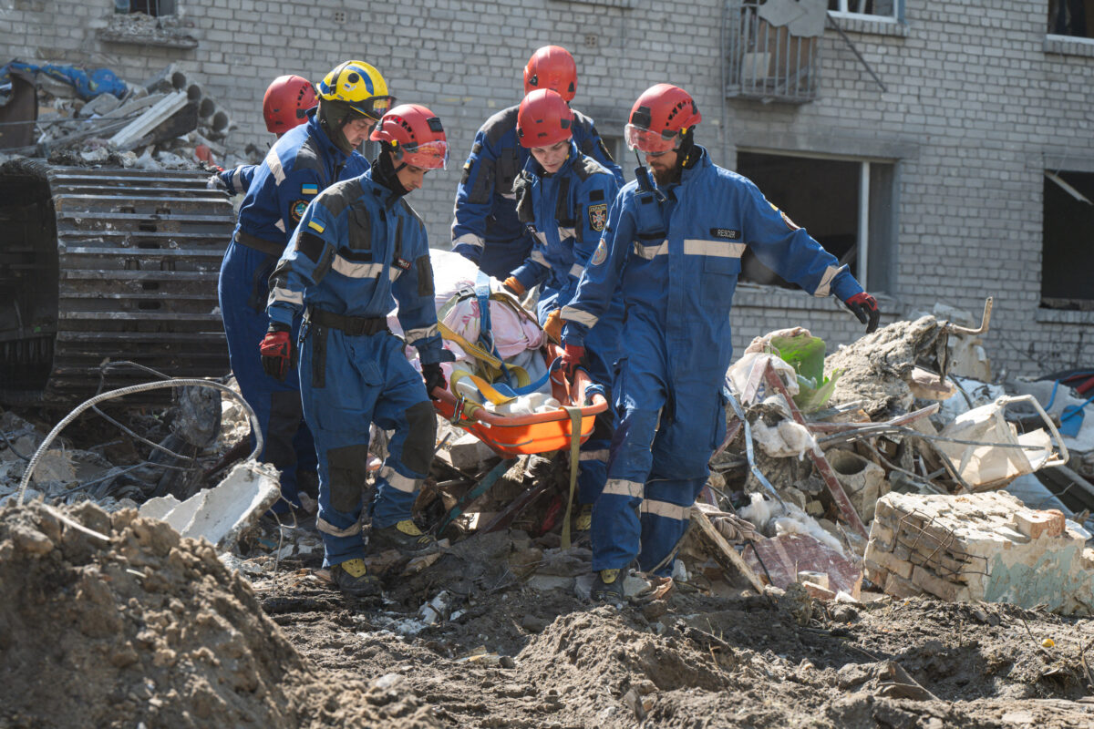 Ukraine: death toll from Russian attack on Kyiv rises to 30, with 92 injured Ukraine: death toll from Russian attack on Kyiv rises to 30, with 92 injured