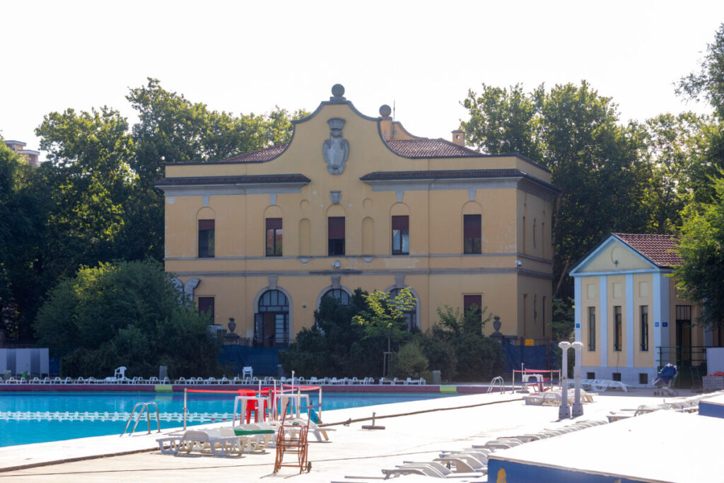 Milan: 28-year-old man drowns after entering public pool at night