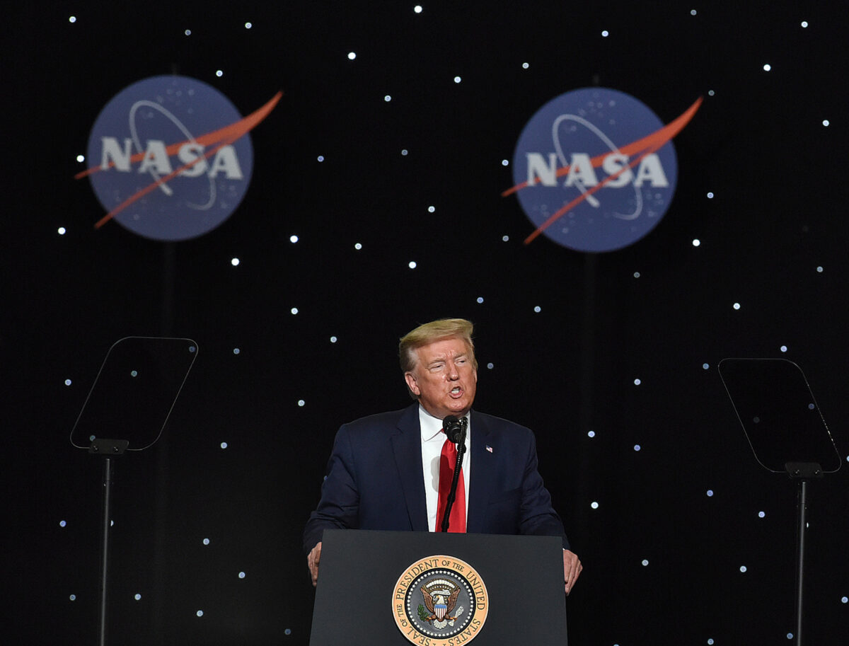 Trump welcomes astronauts for 4 July celebrations: “We’re going to Mars” Trump welcomes astronauts for 4 July celebrations: “We’re going to Mars”