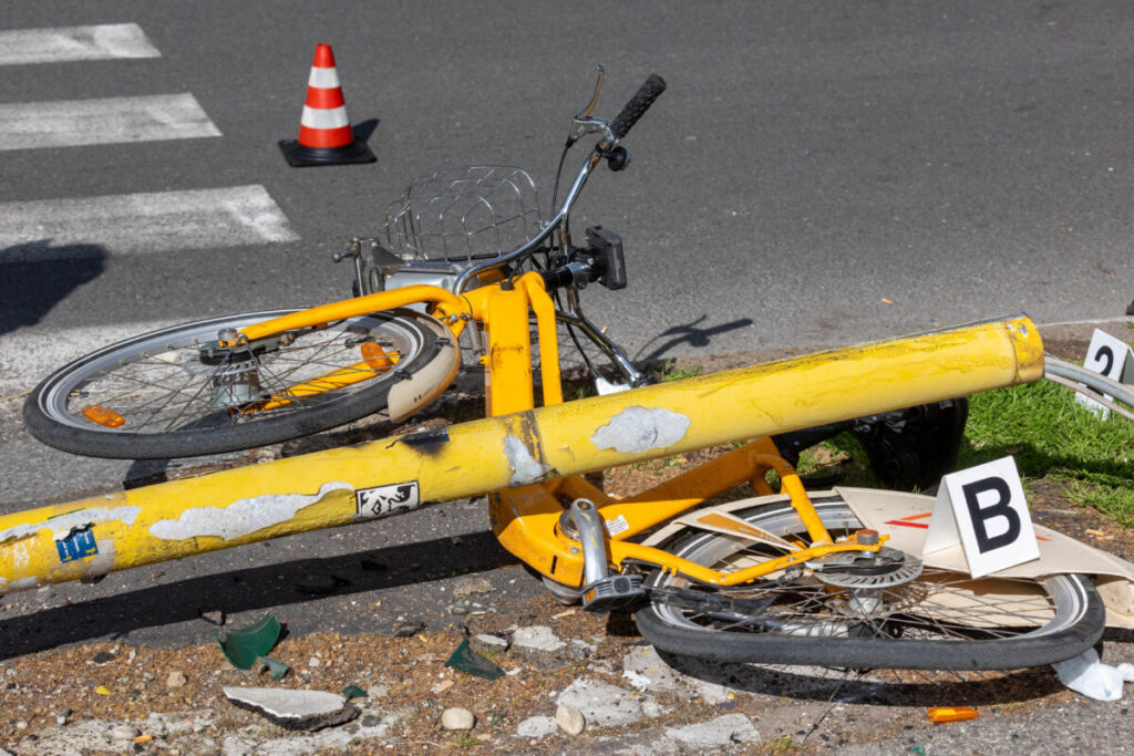 Milan: 67-year-old cyclist killed after being hit by a lorry