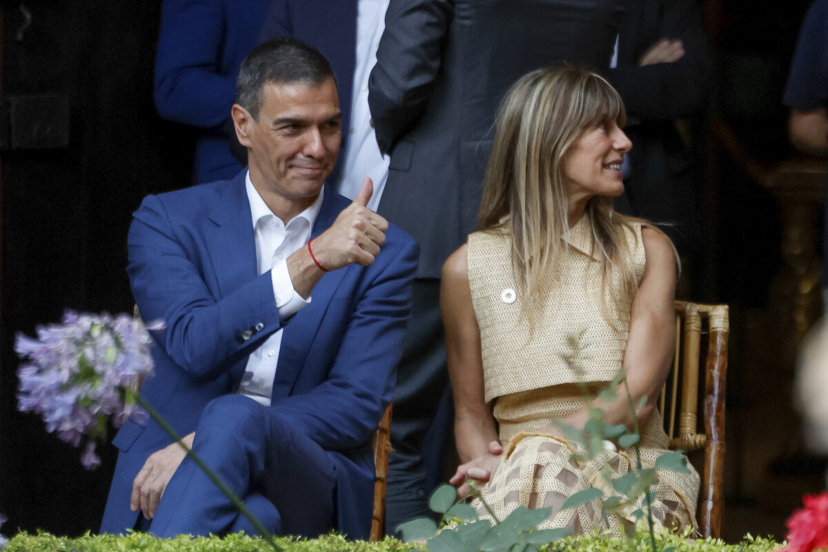 Spain: Judge justifies withdrawal of Sánchez’s wife’s passport, citing the Craxi case