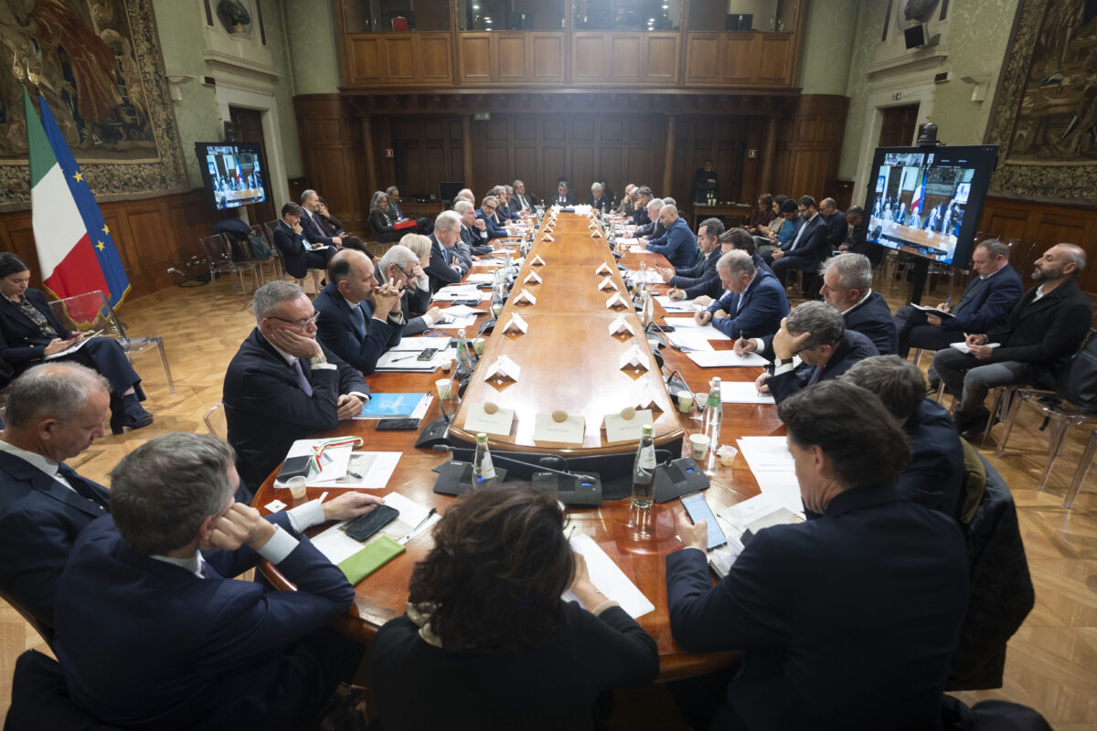 Former Ilva: trade unions summoned to Palazzo Chigi on 28 July Former Ilva: trade unions summoned to Palazzo Chigi on 28 July