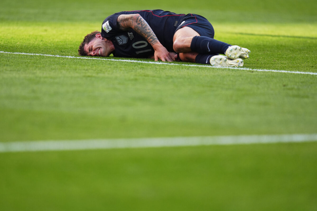 Milan: Pulisic suffers a microfracture to the fibula in his right leg Milan: Pulisic suffers a microfracture to the fibula in his right leg